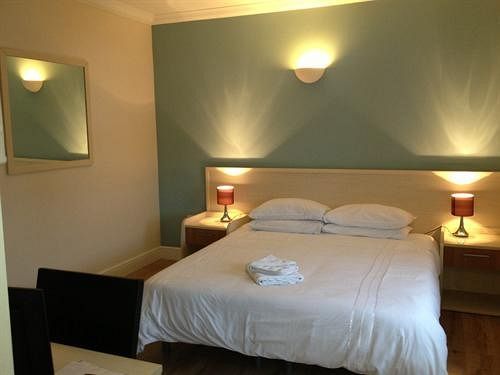 Inn On The Broadway Woking Eksteriør bilde